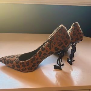 Leopard Print Pumps